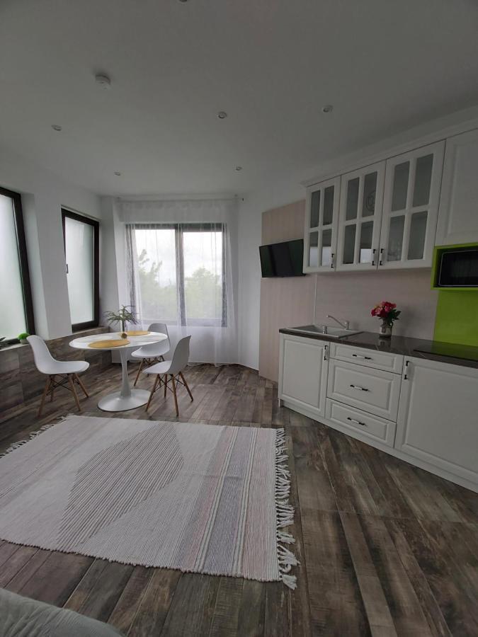 데바 Accent House 아파트 외부 사진